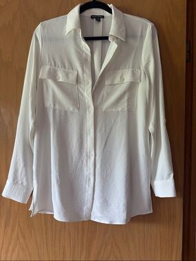 NWOT Hilary Radley White Button-Front Blouse